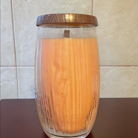 NEW YANKEE CANDLE PURE RADIANCE WHITE SUGAR & CITRUS ZEST 22 oz - Picture 6 of 10